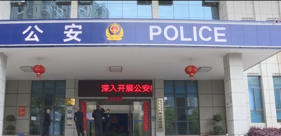 拖车司机拖走“僵尸车”却被判刑 是车主后台硬，还是拖车管理漏洞？